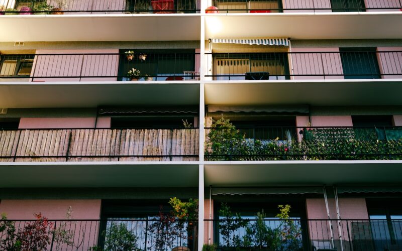Balcony Gardening for City Renters: What Actually Grows in Two Square Metres