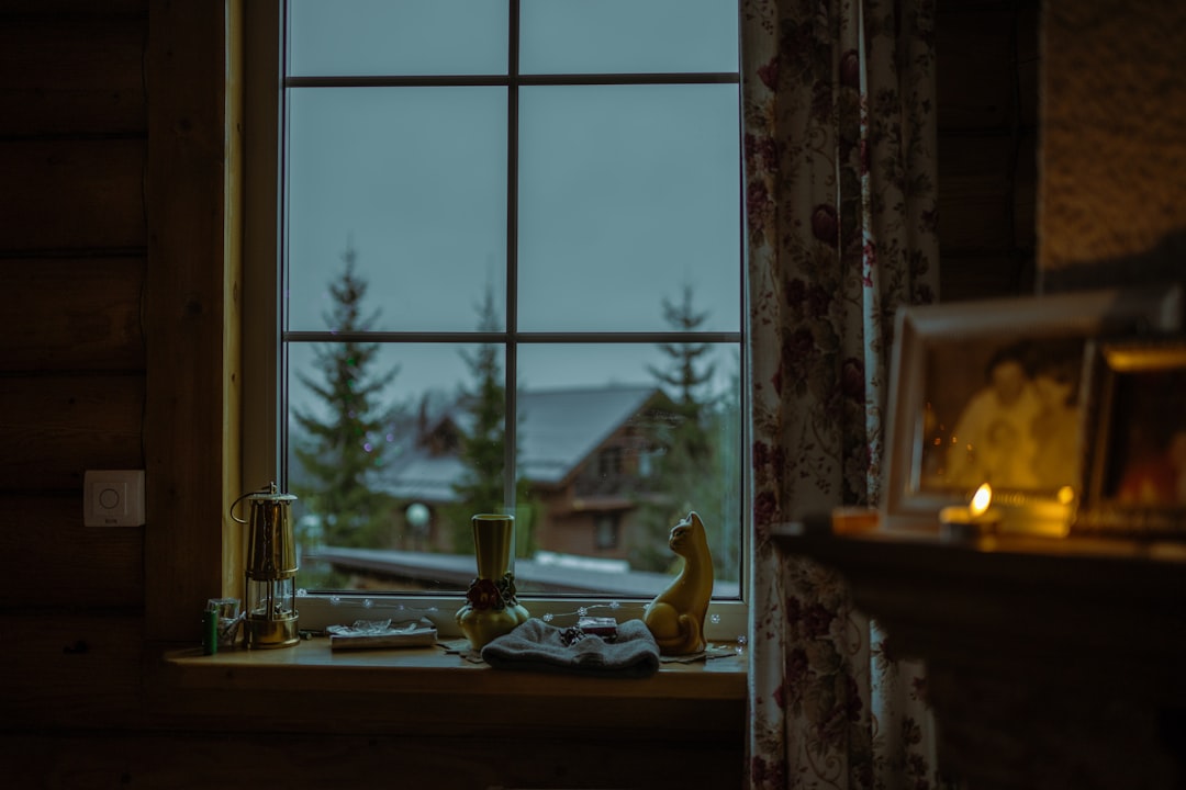 Draught-Proofing a Rented Flat: Five Renter-Friendly Fixes Without Permanent Changes